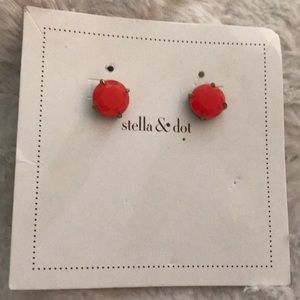 NIB Stella & Dot orange Janice studs.